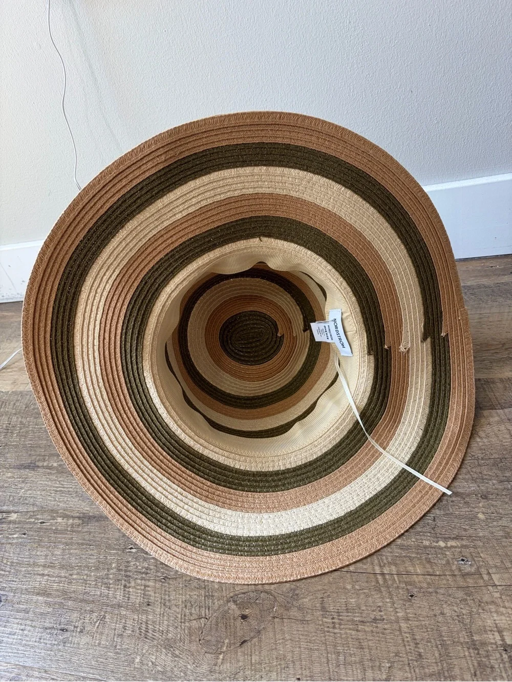 Nordstrom Olive Green Tan Cream Stripe Wide Brim Straw Sun Hat OS Earth Tones